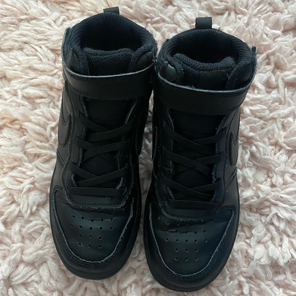 High top Nike sneakers - Picture 3 of 3